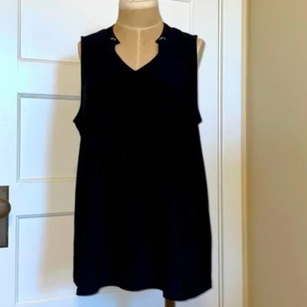 Rafaella Black Sleeveless v neck Swing Blouse size large